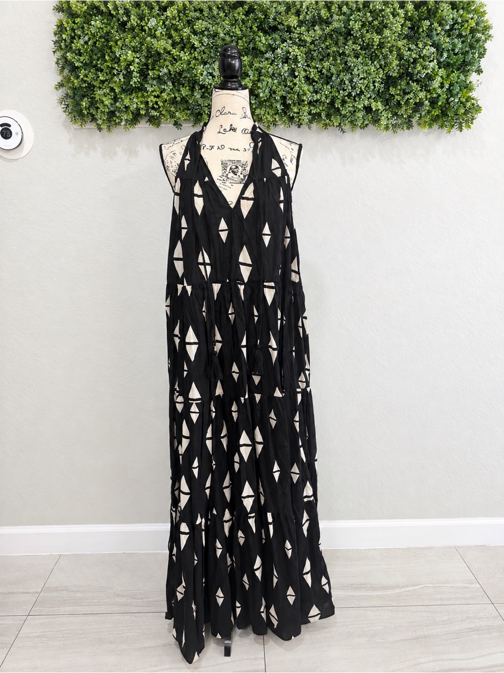 H&M Black Cream Geometric Halter Tiered Maxi Dress Size 6